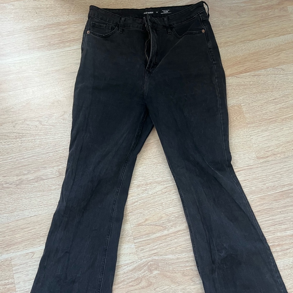 Old Navy High Rise Flared jeans